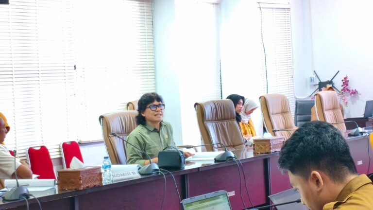DPRD Bontang Soroti Minimnya Pegawai Bersertifikat di DPMPTSP
Telah dibaca : 629 Kali.