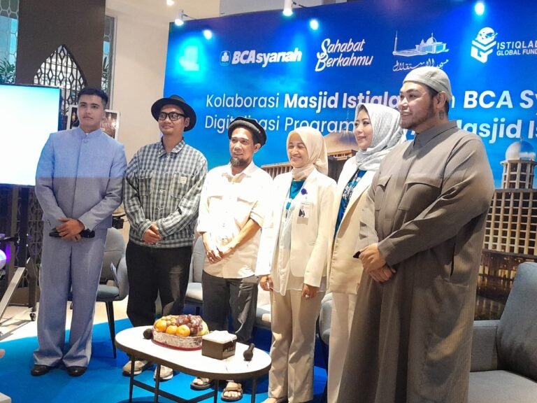 Tingkatkan Inklusi, BCA Syariah Gandeng Masjid Istiqlal, Perluas Akses Digitalisasi Dimobile Banking BSya
Telah dibaca : 624 Kali.