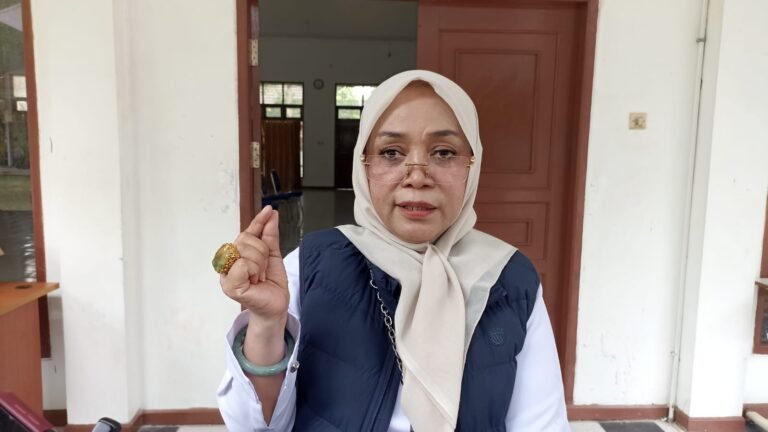 Syahariah Mas’ud: Seiring Perkembangan IKN, Persoalan Guru di PPU Harus Segera Ditangani
Telah dibaca : 640 Kali.