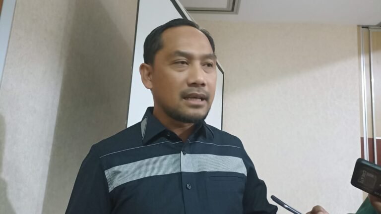 Jika Masih Aman, DPRD Samarinda Minta Menara Lampu Hias Taman Samarendah Tak Dibongkar
Telah dibaca : 611 Kali.