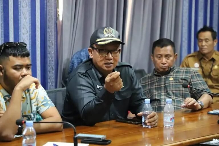 Aktivitas Usaha Ganggu Ruang Publik, Pelaku Usaha Bontang Diingatkan Soal Perizinan
Telah dibaca : 628 Kali.