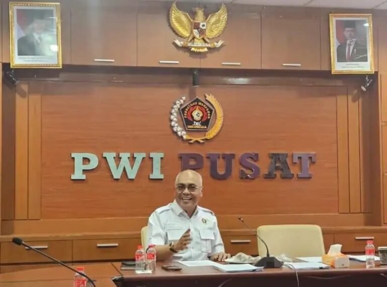 PWI Pusat Kritik Hotman Paris yang Rendahkan Martabat Pers
Telah dibaca : 652 Kali.