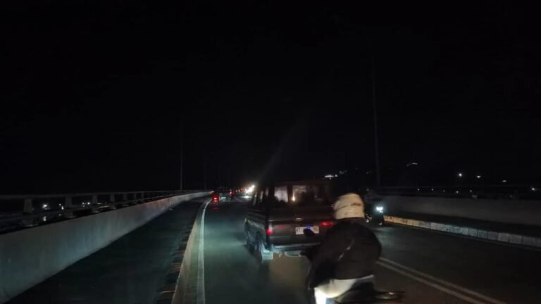 Jembatan Mahkota II Gelap karena Kabel Dicuri, Perbaikan Tunggu Penganggaran
Telah dibaca : 622 Kali.