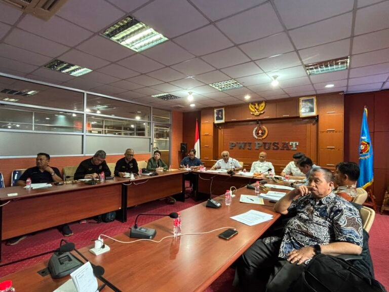 PWI Pusat Tetapkan Reaktivasi Keanggotaan hingga Akhir 2026, Konferensi Wajib Mengacu SKEP Baru
Telah dibaca : 617 Kali.