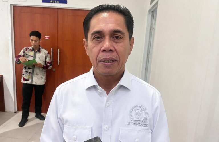 Helmi Abdullah Ingin Warga Kaltim Dilibatkan Upacara HUT RI ke-81 di IKN
Telah dibaca : 620 Kali.