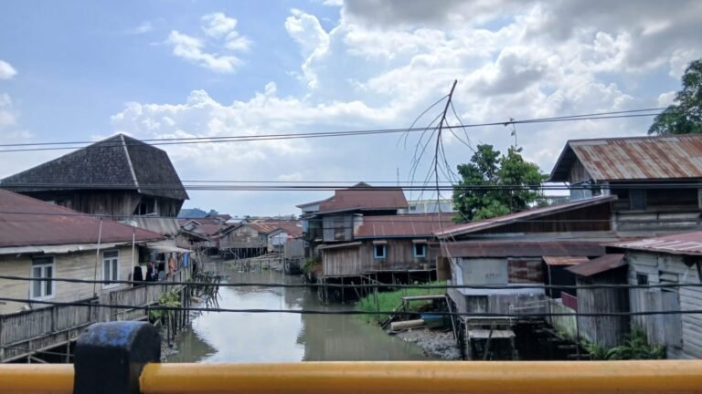 Penataan Bantaran Sungai Tak Cukup Hanya dengan Relokasi
Telah dibaca : 623 Kali.
