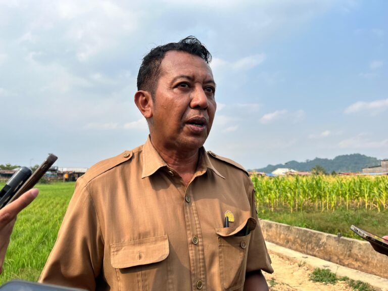 Kekeringan Ancam Sawah, Distapang Samarinda Siapkan Dua Pompa Air
Telah dibaca : 628 Kali.